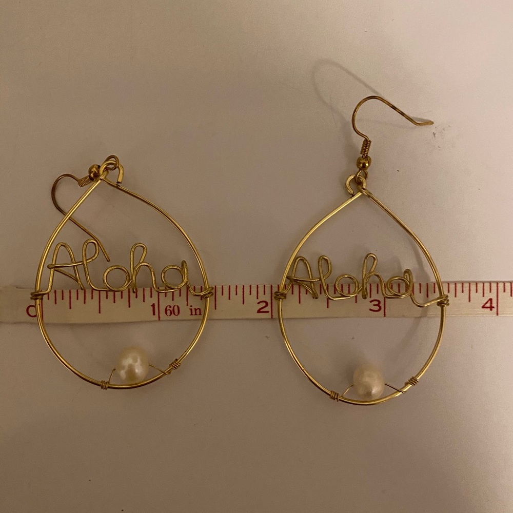 Aloha Hawaii Wire-Wrapped Earrings with Faux Pearl - Picture 3 of 5